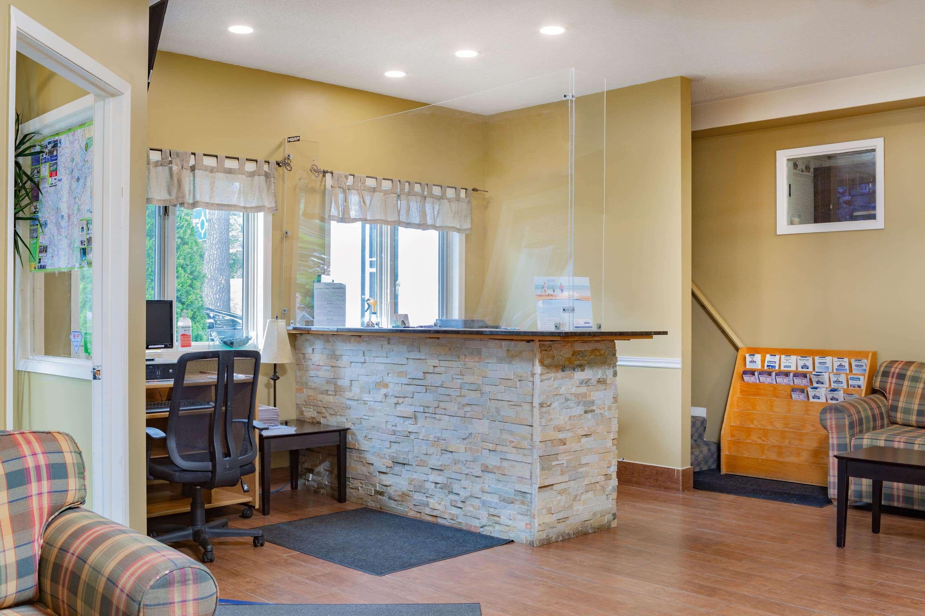Travelodge By Wyndham Bracebridge Extérieur photo